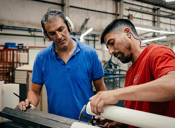 plásticos de ingeniería en barras y planchas