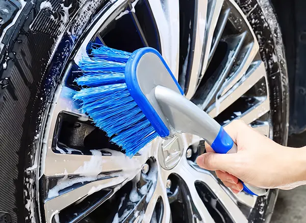 Cepillos línea automotríz